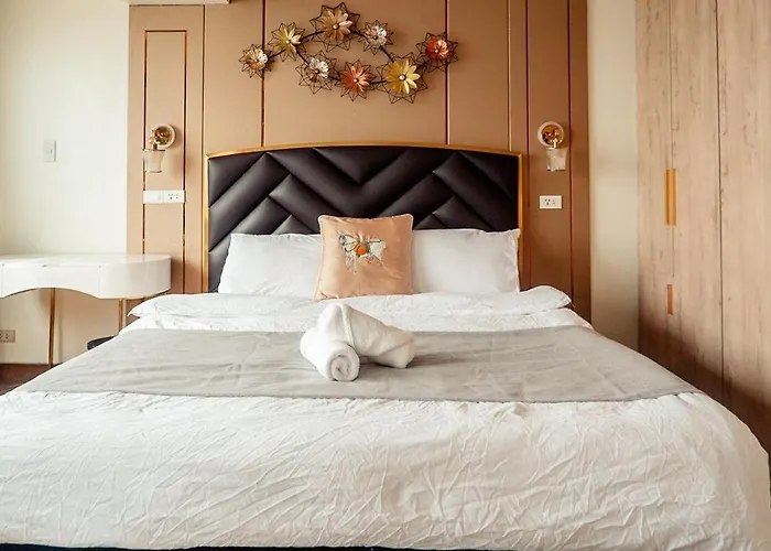Apartment Classic-style Floor In Bay