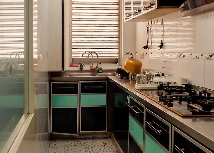 Classic-style Floor In Bay Apartment