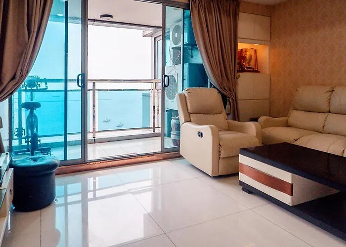 Classic-style Floor In Bay Apartment Manila
